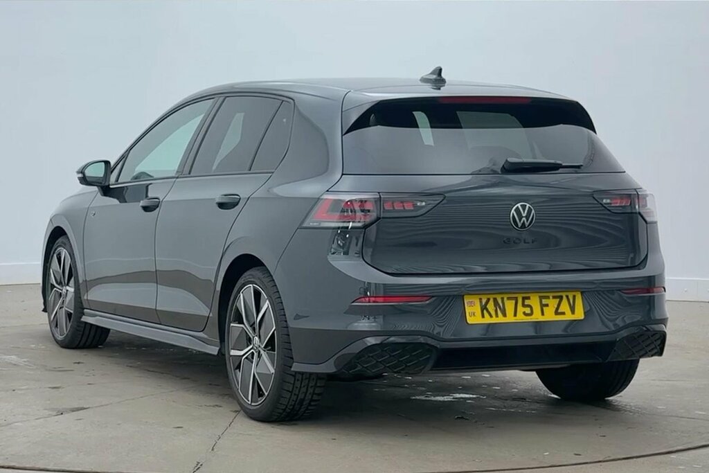 Volkswagen Golf Hatch Black Edition 1.5 Etsi 150 Ps 7-Speed Dsg 5 Grey #3