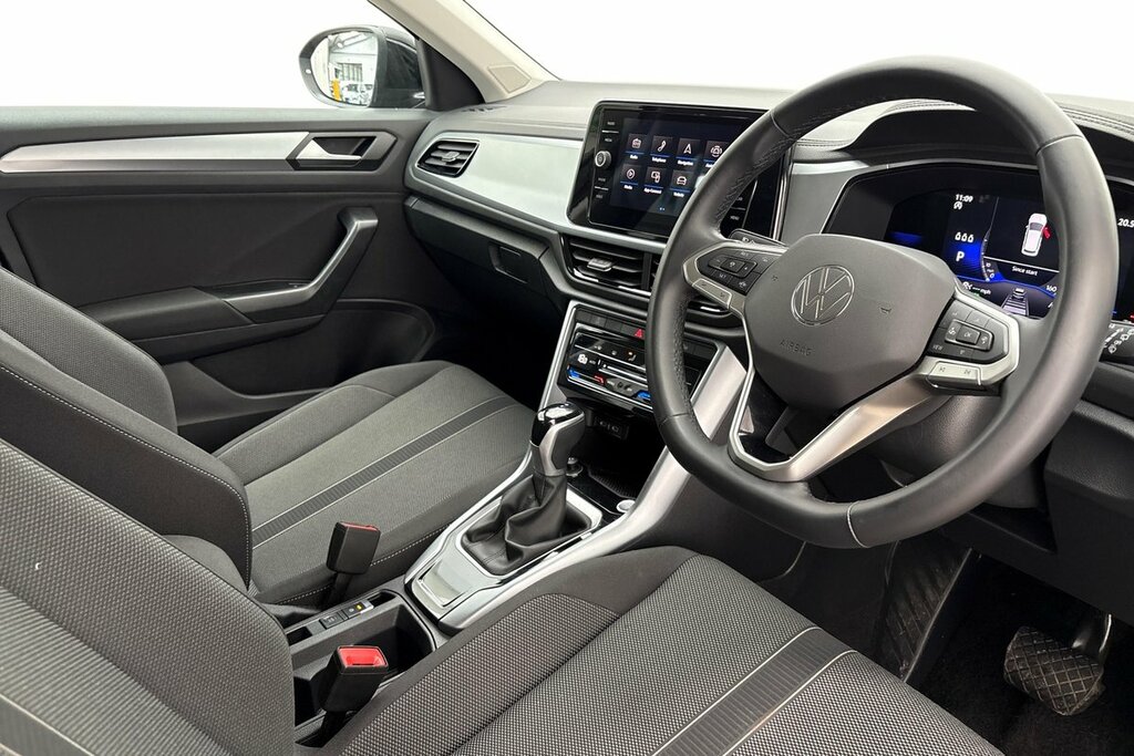 Volkswagen T-Roc Match 1.5 Tsi 150Ps 7-Speed Dsg Black #6