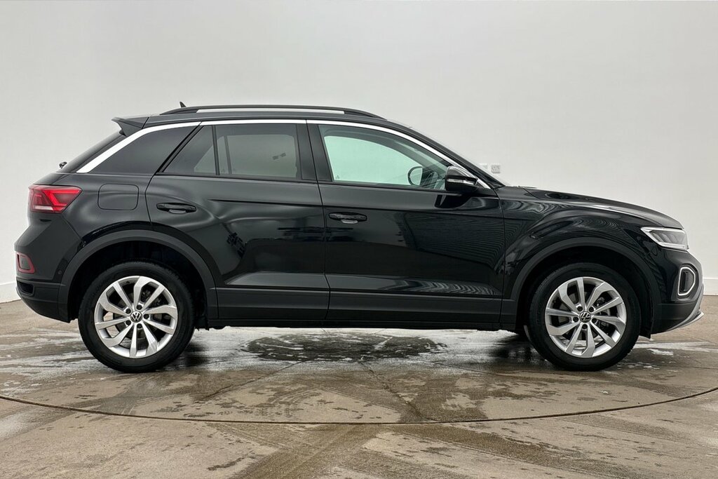 Volkswagen T-Roc Match 1.5 Tsi 150Ps 7-Speed Dsg Black #4