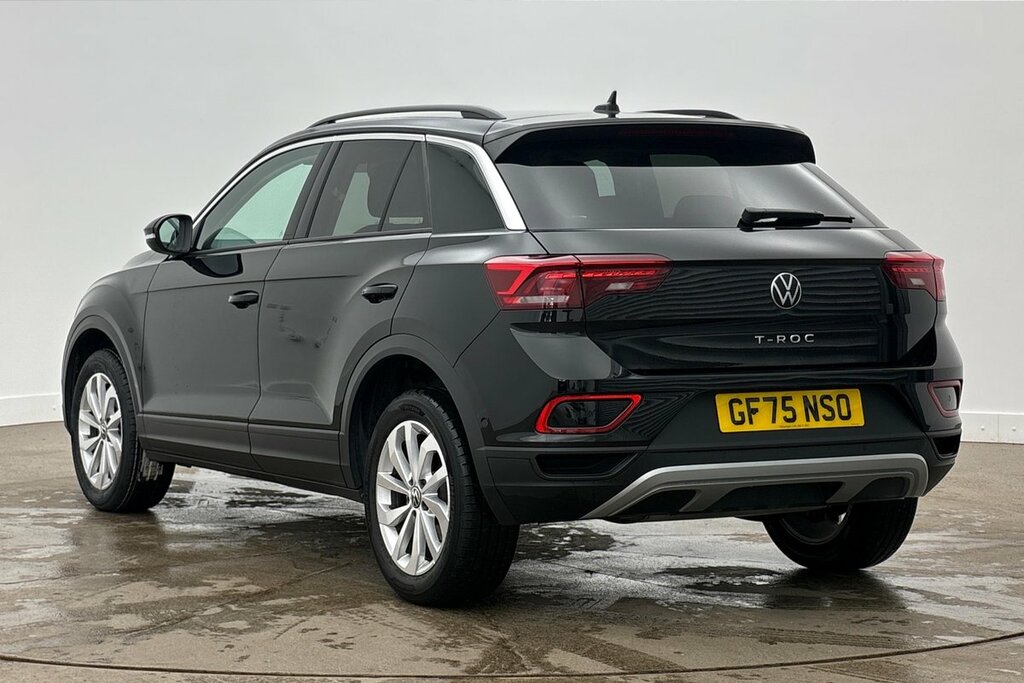 Volkswagen T-Roc Match 1.5 Tsi 150Ps 7-Speed Dsg Black #3