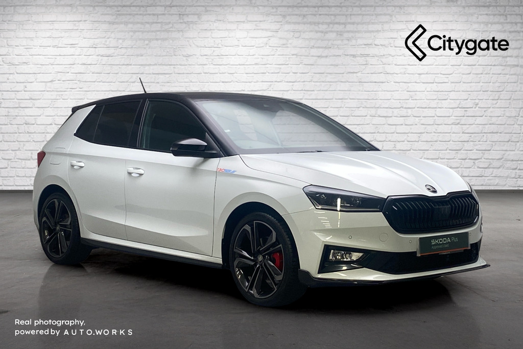Skoda Fabia Hatch 130 1.5 Tsi 177 Ps Dsg White