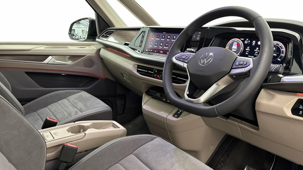 Volkswagen Multivan Style Long 150 Ps 2.0 Tdi 7-Speed Dsg Black #6