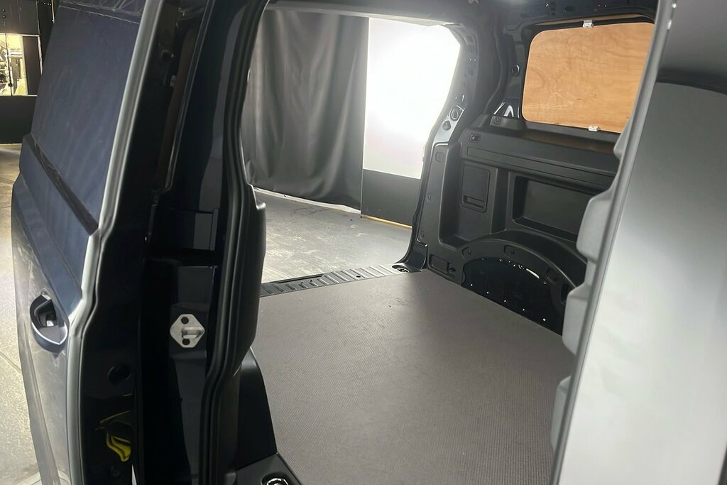Volkswagen ID.Buzz Id. Buzz 210Kw Life Pro 86Kwh Lwb 7 Seat White #30