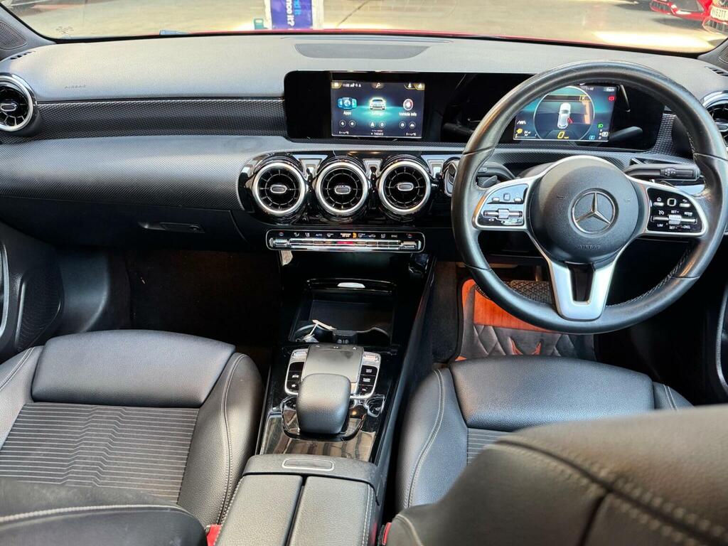 Mercedes-Benz A Class 1.5 A180d Sport 7G-dct Euro 6 Ss KJ18FXK Red #4