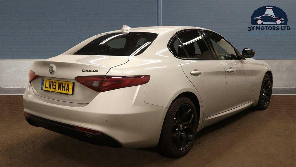 Alfa Romeo Giulia 2.0T Nero Edizione Euro 6 Ss Grey #4