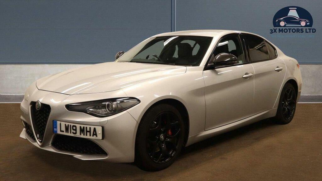 Alfa Romeo Giulia 2.0T Nero Edizione Euro 6 Ss Grey