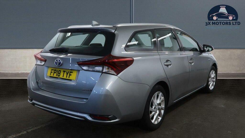 Toyota Auris 1.8 Vvt-h Icon Tech Touring Sports Cvt Euro 6 Ss Grey #4