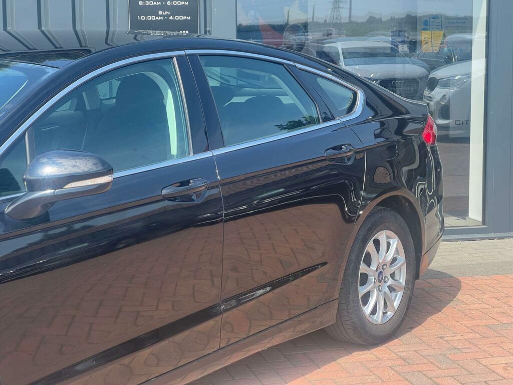 Ford Mondeo Zetec Black #2