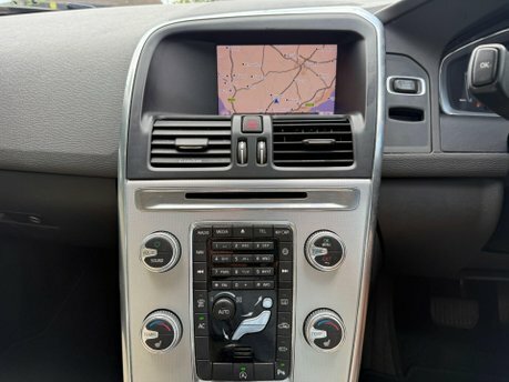 Volvo XC60 D4 R-design Pro Winter Pack,air Suspension,lane D Silver #36