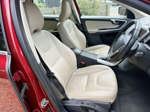 Volvo XC60 D4 R-design Pro Winter Pack,air Suspension,lane D Silver #19