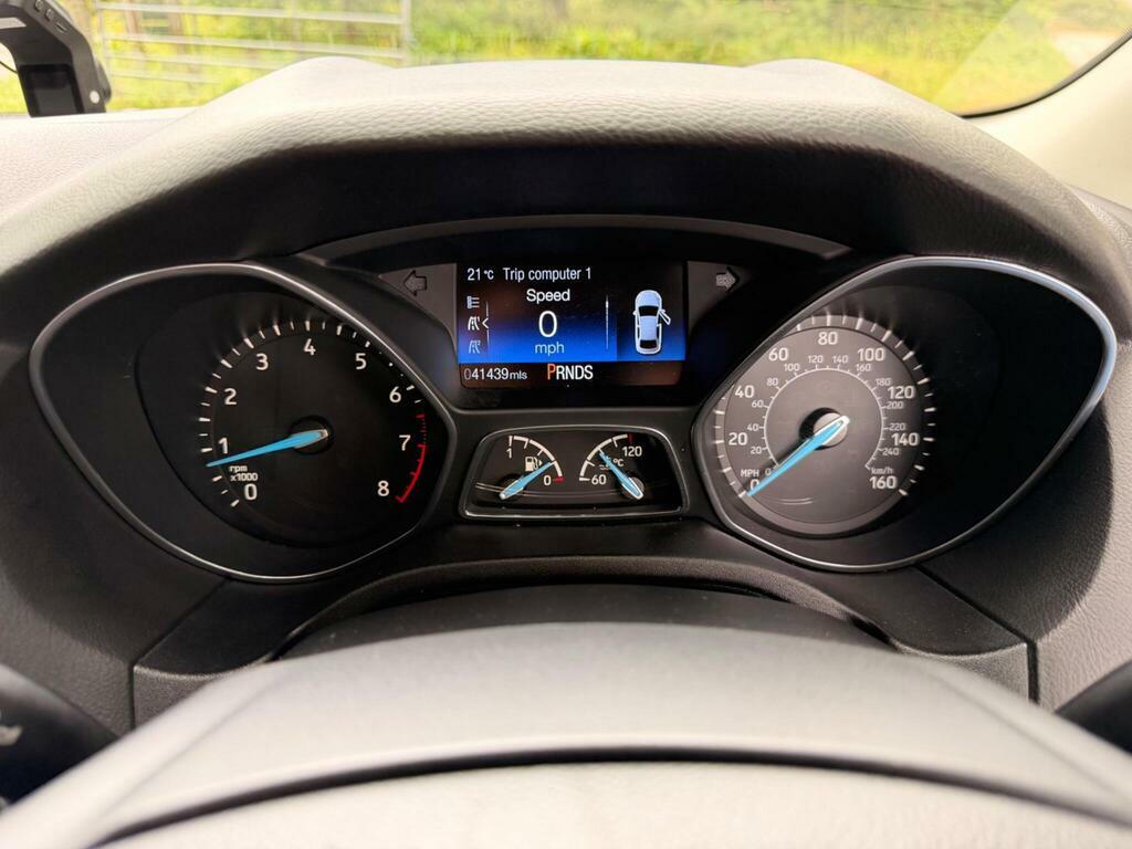 Ford Focus 1.0T Ecoboost Zetec Euro 6 S S  #9