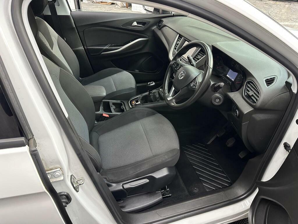 Vauxhall Grandland X 1.2 Turbo Design Black #21