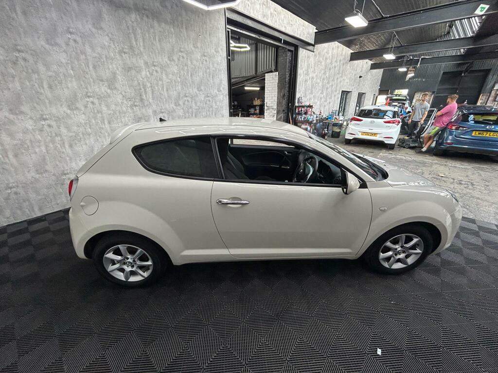 Alfa Romeo MiTo 0.9 Twinair Qv Line 105 Bhp Black #7