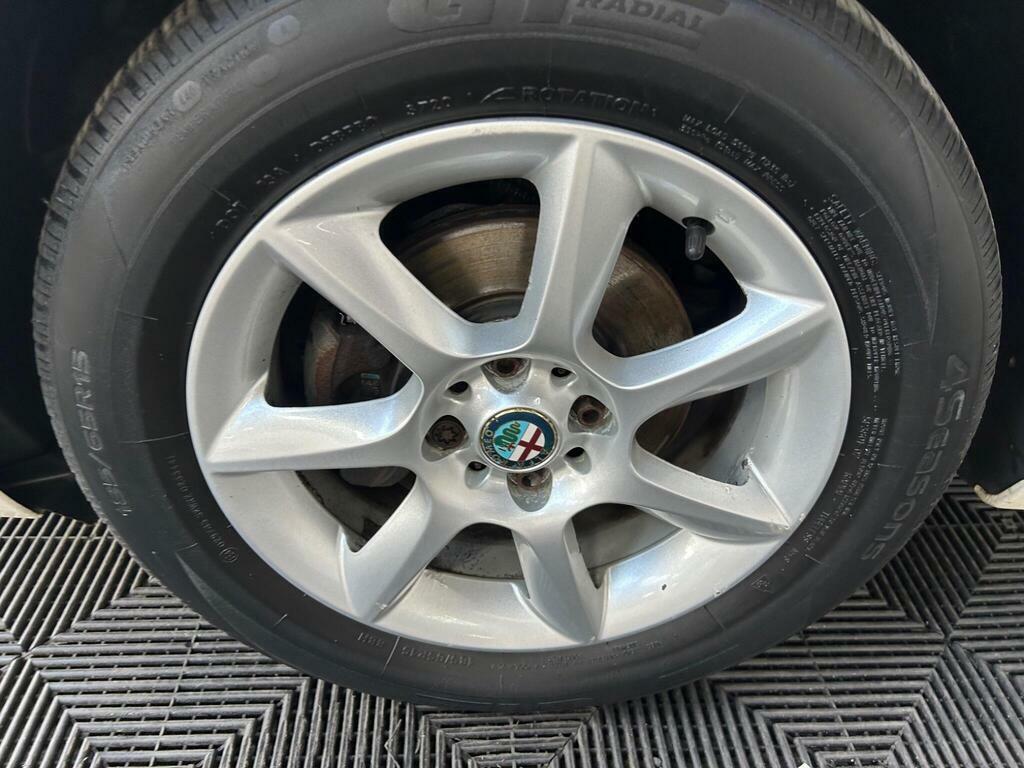 Alfa Romeo MiTo 0.9 Twinair Qv Line 105 Bhp Black #16
