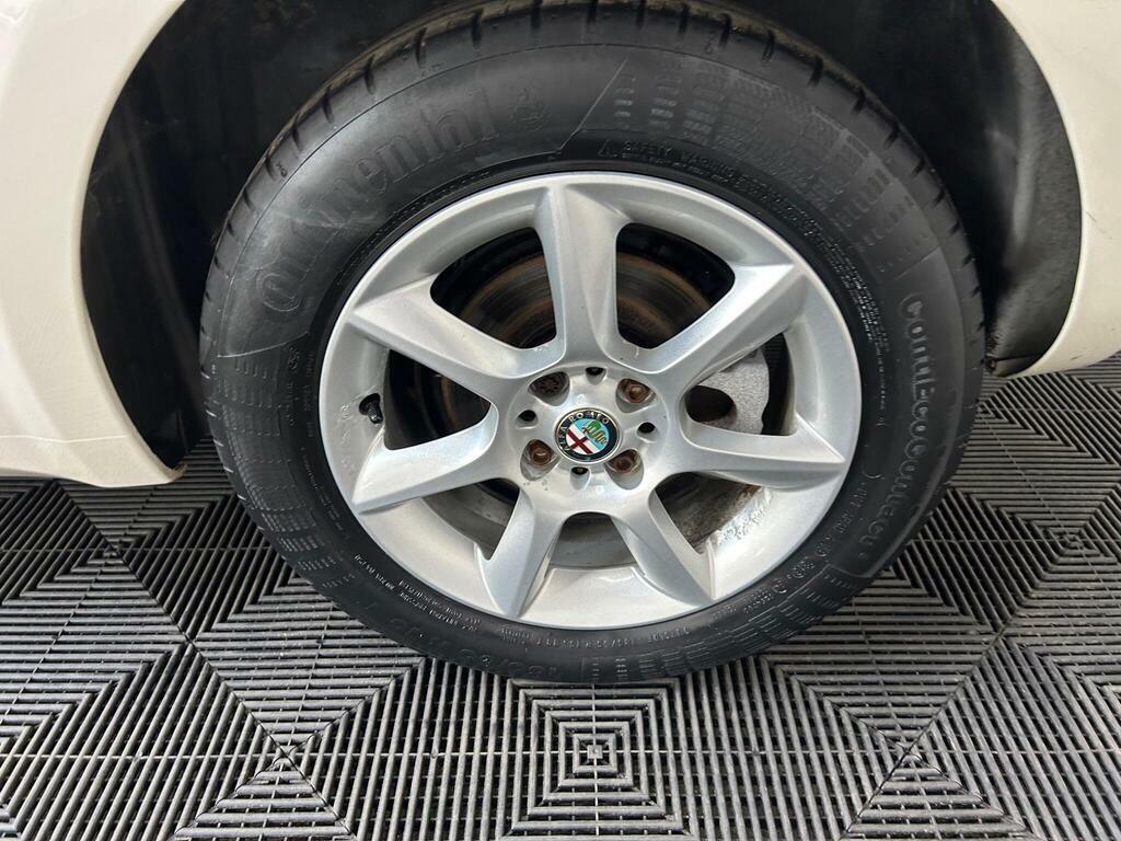 Alfa Romeo MiTo 0.9 Twinair Qv Line 105 Bhp Black #17