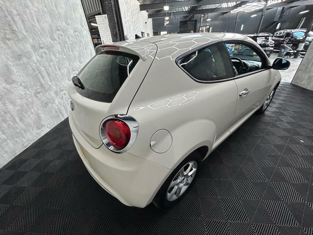 Alfa Romeo MiTo 0.9 Twinair Qv Line 105 Bhp Black #8