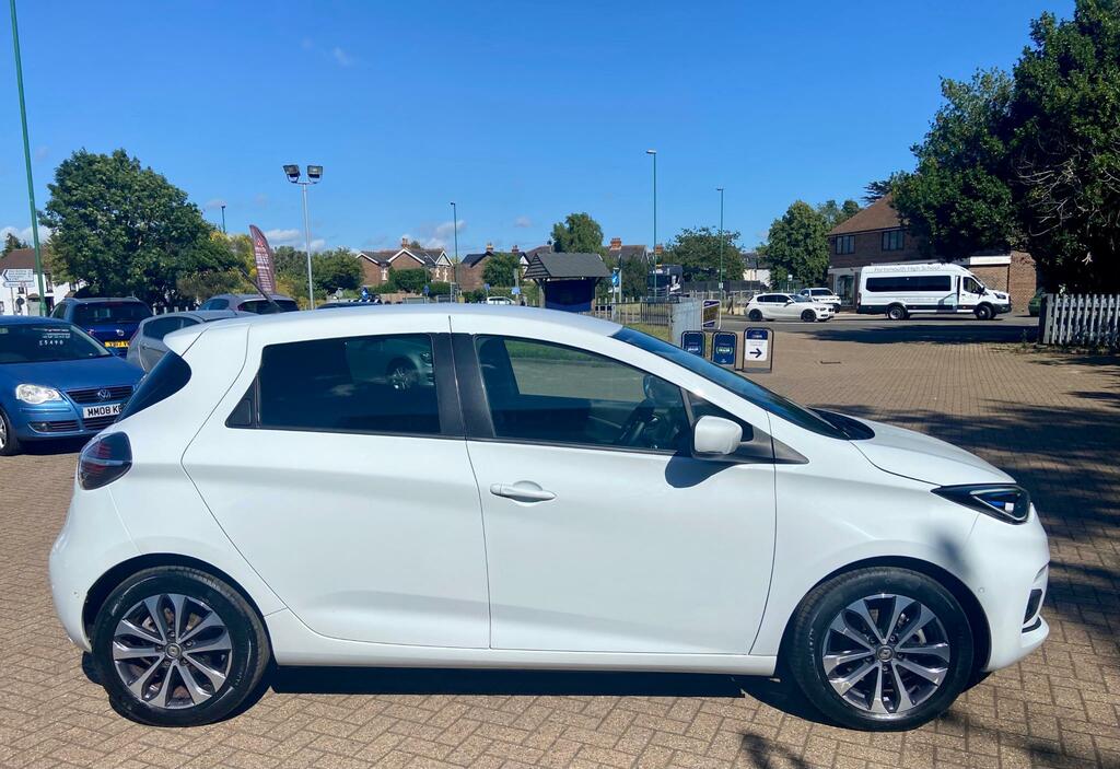 Renault Zoe R135 Ev50 52Kwh Gt Line Hatchback White #6