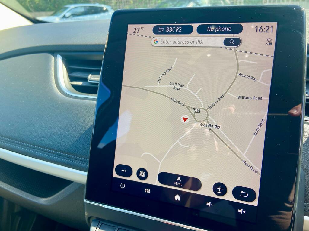 Renault Zoe R135 Ev50 52Kwh Gt Line Hatchback White #4