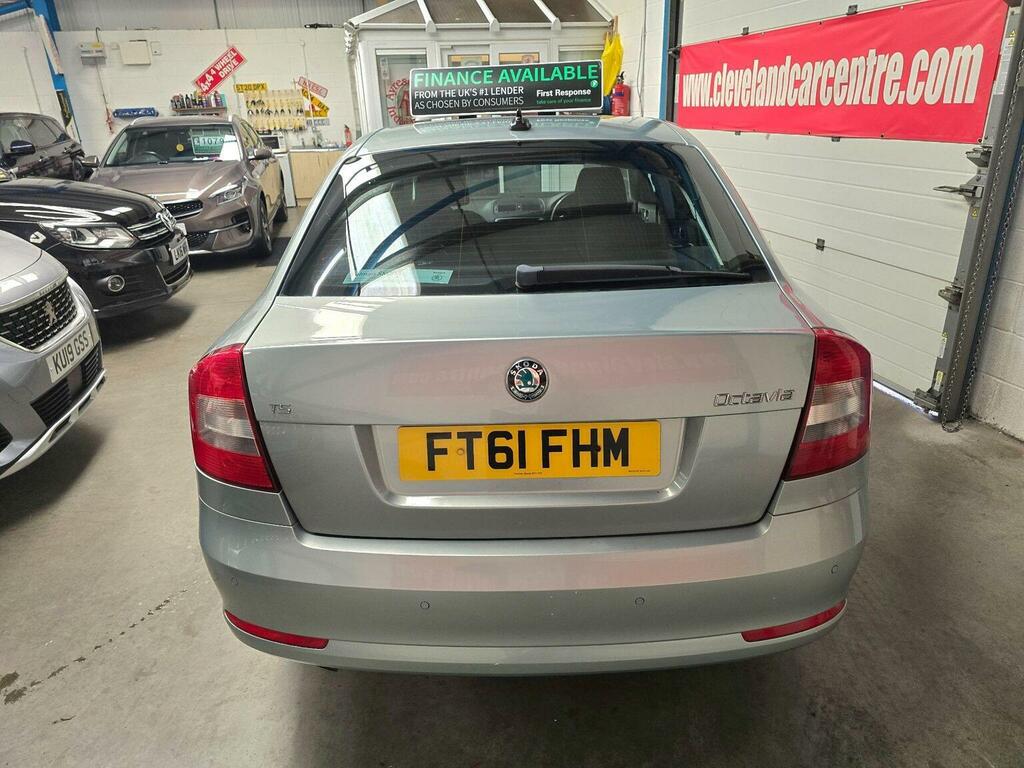 Skoda Octavia 1.8 Tsi Elegance Euro 5 Green #4