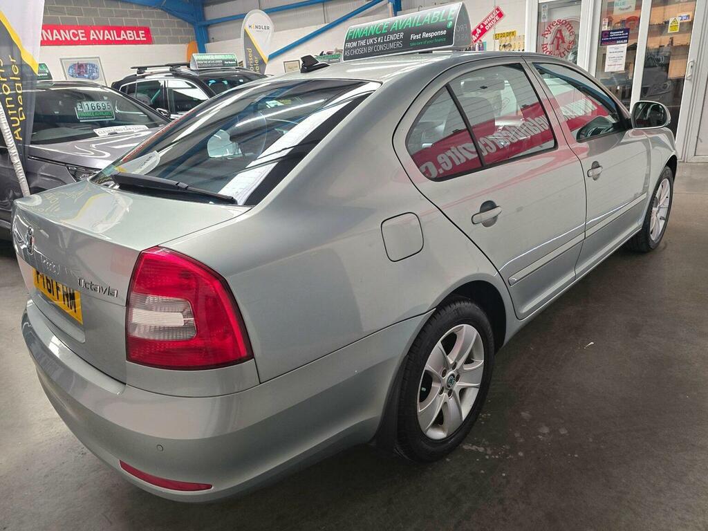 Skoda Octavia 1.8 Tsi Elegance Euro 5 Green #2