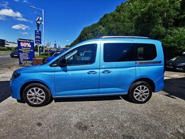 Ford Tourneo Connect 2023 23 2.0 Ecoblue Titanium Mpv Blue #4