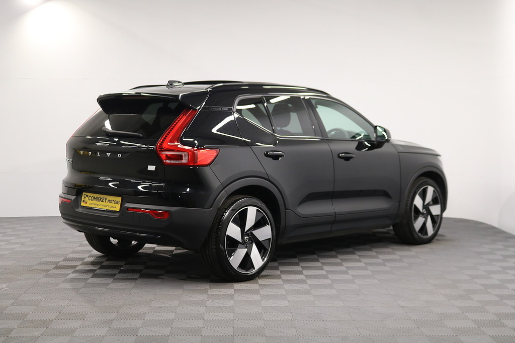 Volvo XC40 Ultimate Black #6