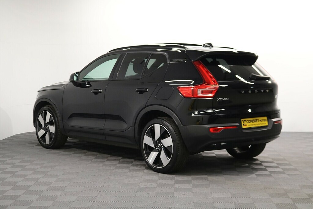 Volvo XC40 Ultimate Black #4