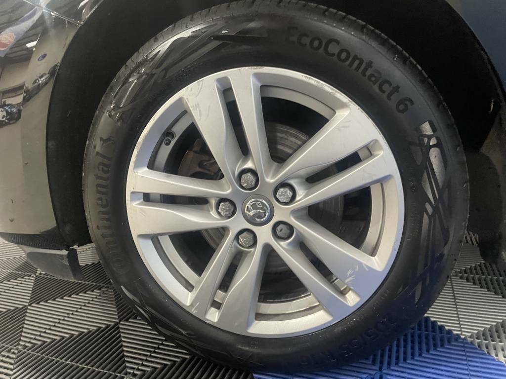 Vauxhall Astra Hatchback Black #4