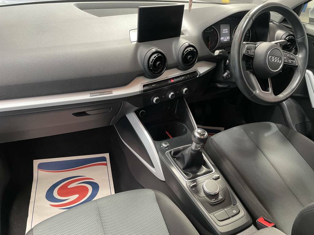 Audi Q2 Estate 1.0 Tfsi Se Silver #4