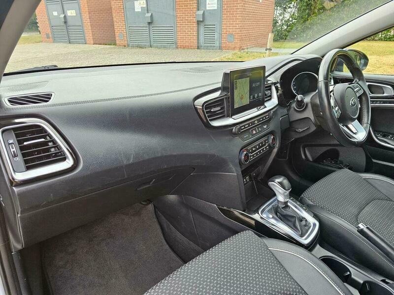 Kia Ceed 1.4 T Gdi 3 Sportswagon Dct Grey #27