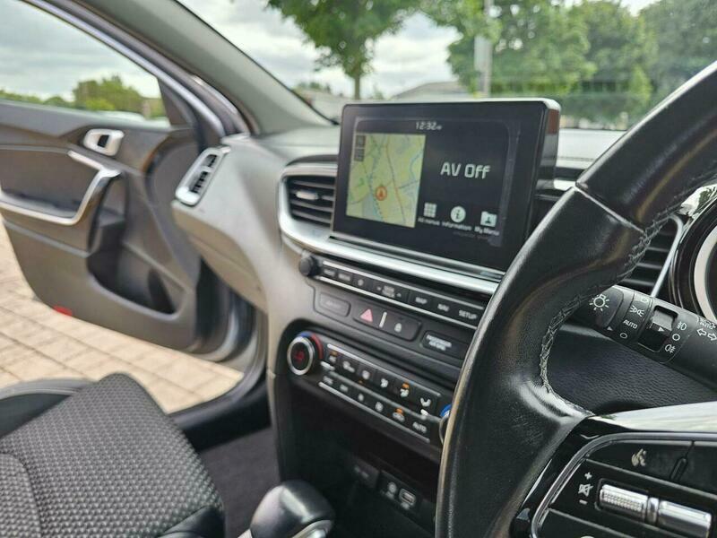 Kia Ceed 1.4 T Gdi 3 Sportswagon Dct Grey #29