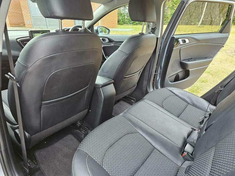 Kia Ceed 1.4 T Gdi 3 Sportswagon Dct Grey #33