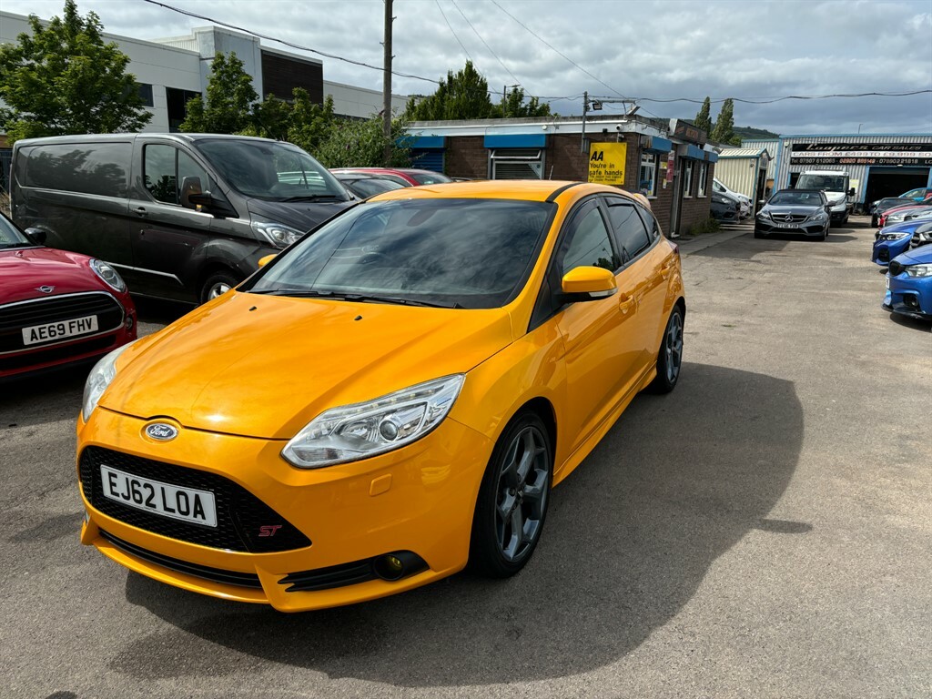 Ford Focus 1.6 Zetec Estate Powershift Euro 5 125 Silver #3