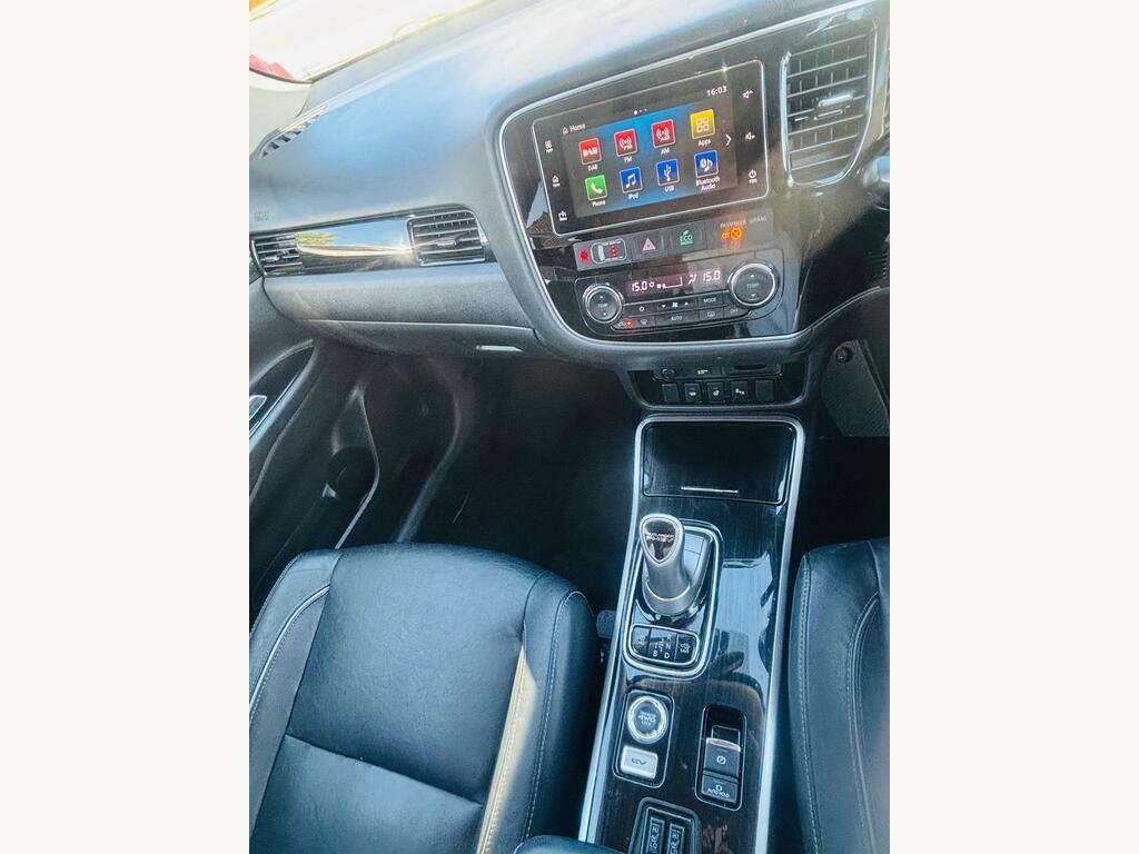 Mitsubishi Outlander Phev 2.4H Twinmotor 13.8Kwh 4H 4Wd  #17