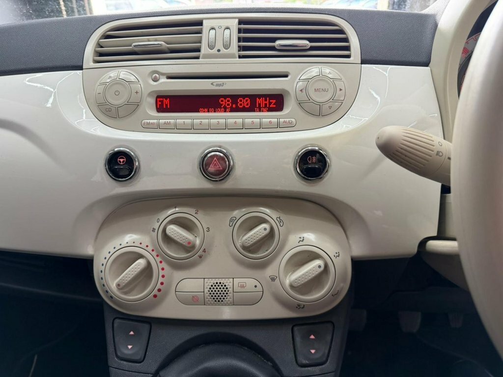 Fiat 500 1.2 Lounge Hatchback 69 Bhp White #19
