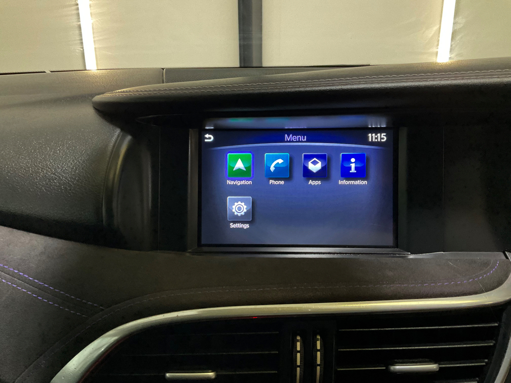 Infiniti Q30 Sport Black #13