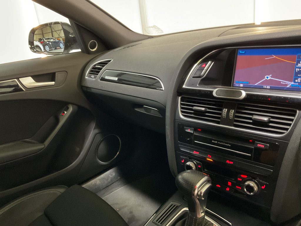 Audi A4 Avant Avant 2.0 Tdi Black Edition Euro 5 Ss Red #19