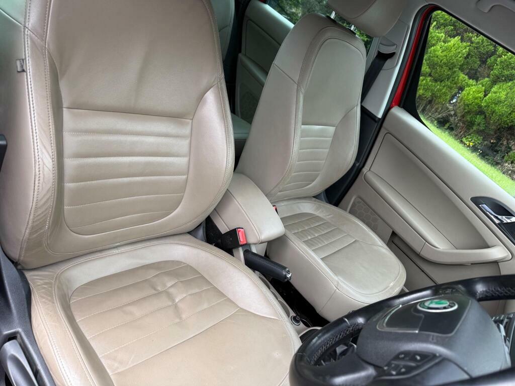 Skoda Yeti 2013 2.0 Adventure Tdi Cr 140 Bhp White #11