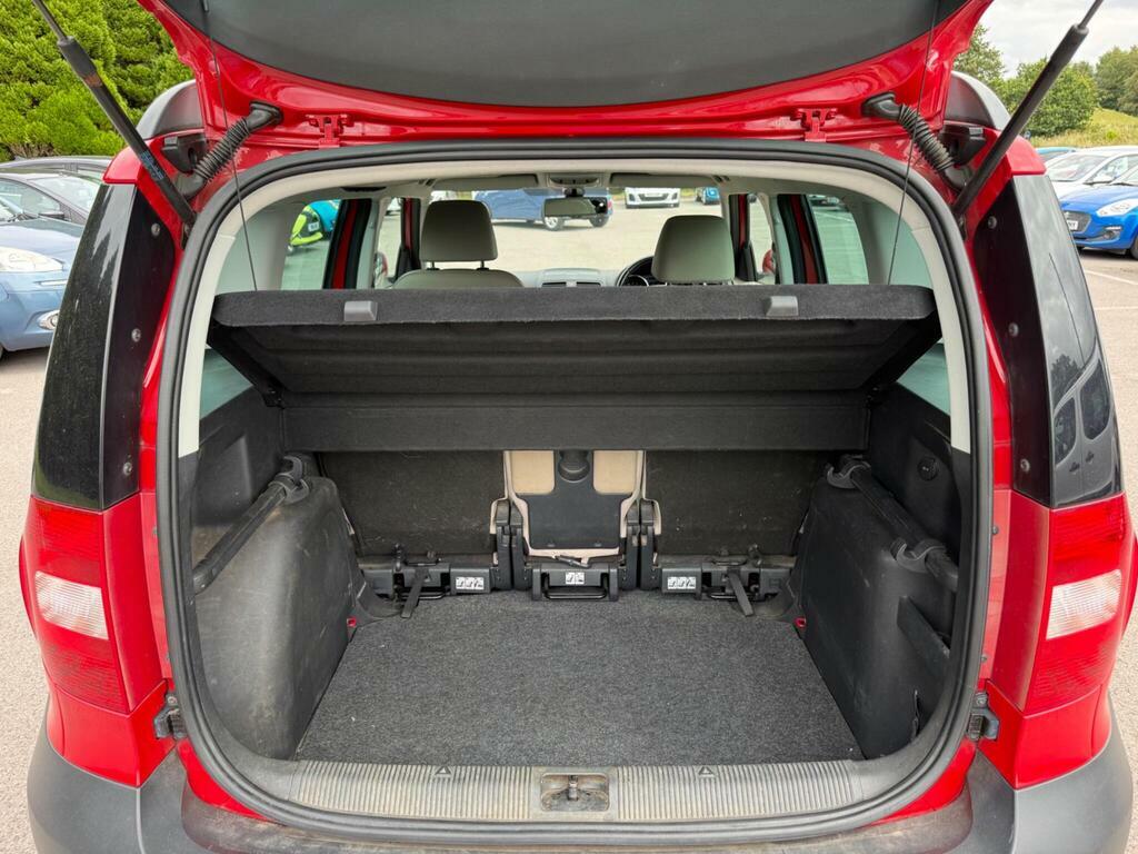Skoda Yeti 1.6 Tdi Greenline II Elegance Euro 5 S S Red #5