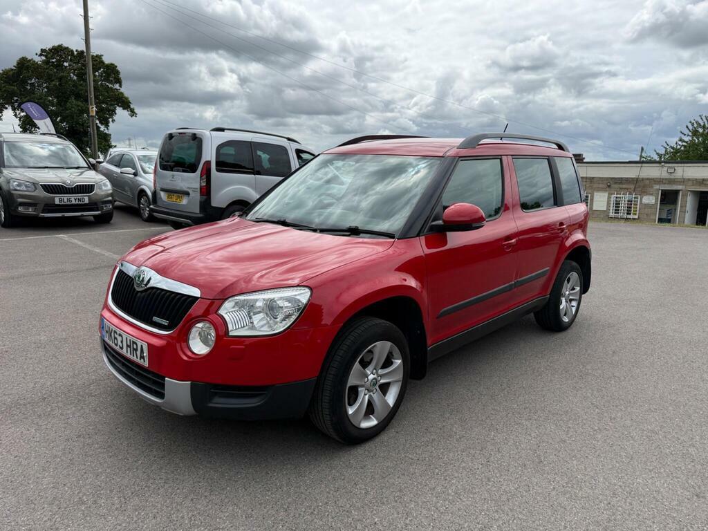 Skoda Yeti 2013 2.0 Adventure Tdi Cr 140 Bhp White #8