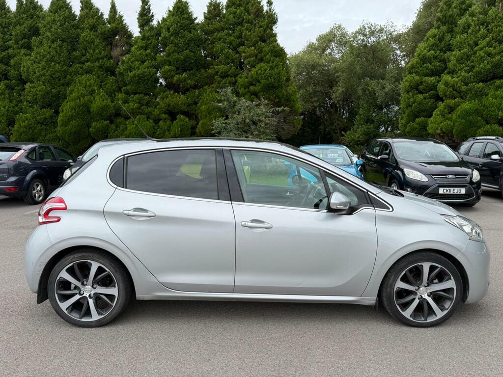 Peugeot 208 1.6 Bluehdi Feline Euro 6 S S Silver #2