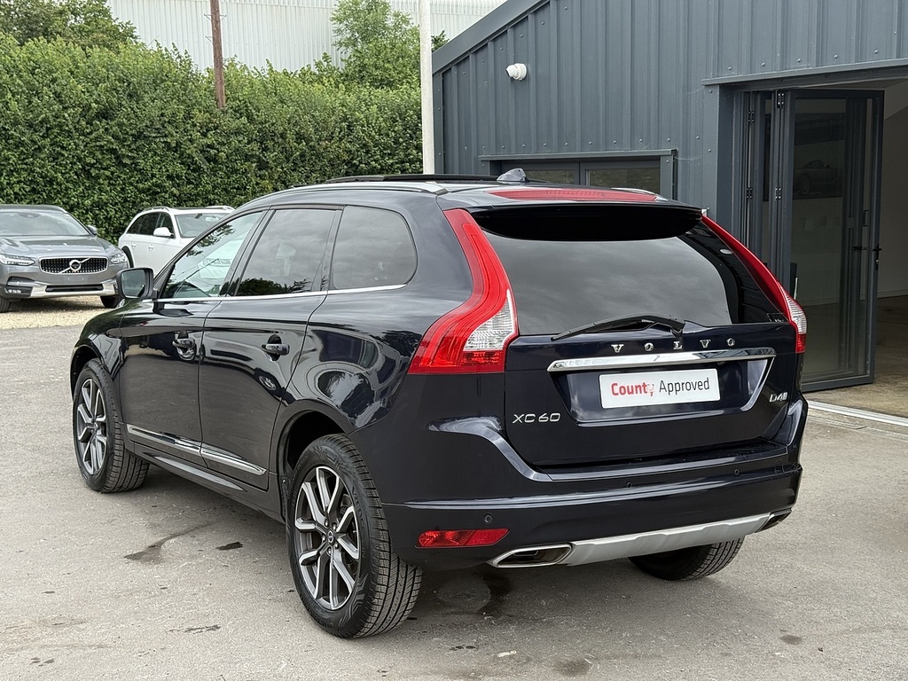 Volvo XC60 2.0 B5p 250 R Design Geartronic  #16