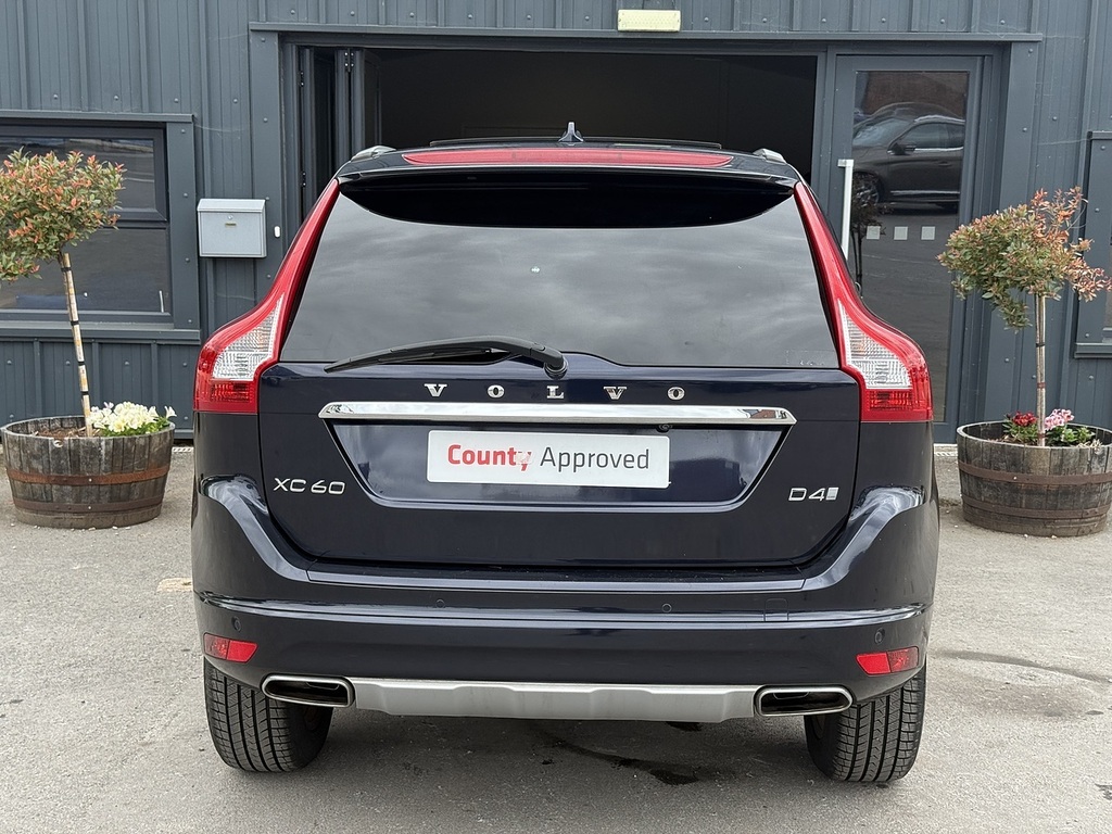 Volvo XC60 2.0 B5p 250 R Design Geartronic  #19