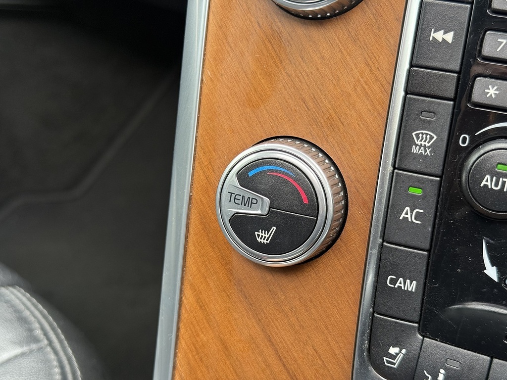 Volvo XC60 2.0 B5p 250 R Design Geartronic  #38