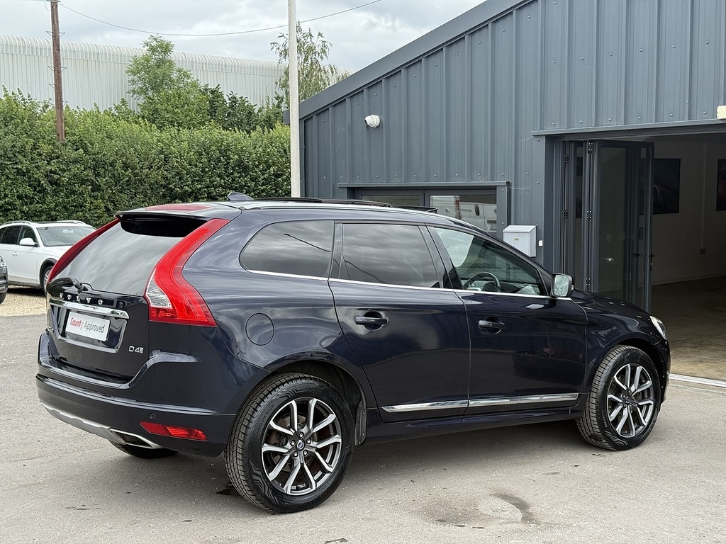 Volvo XC60 2.0 B5p 250 R Design Geartronic  #20