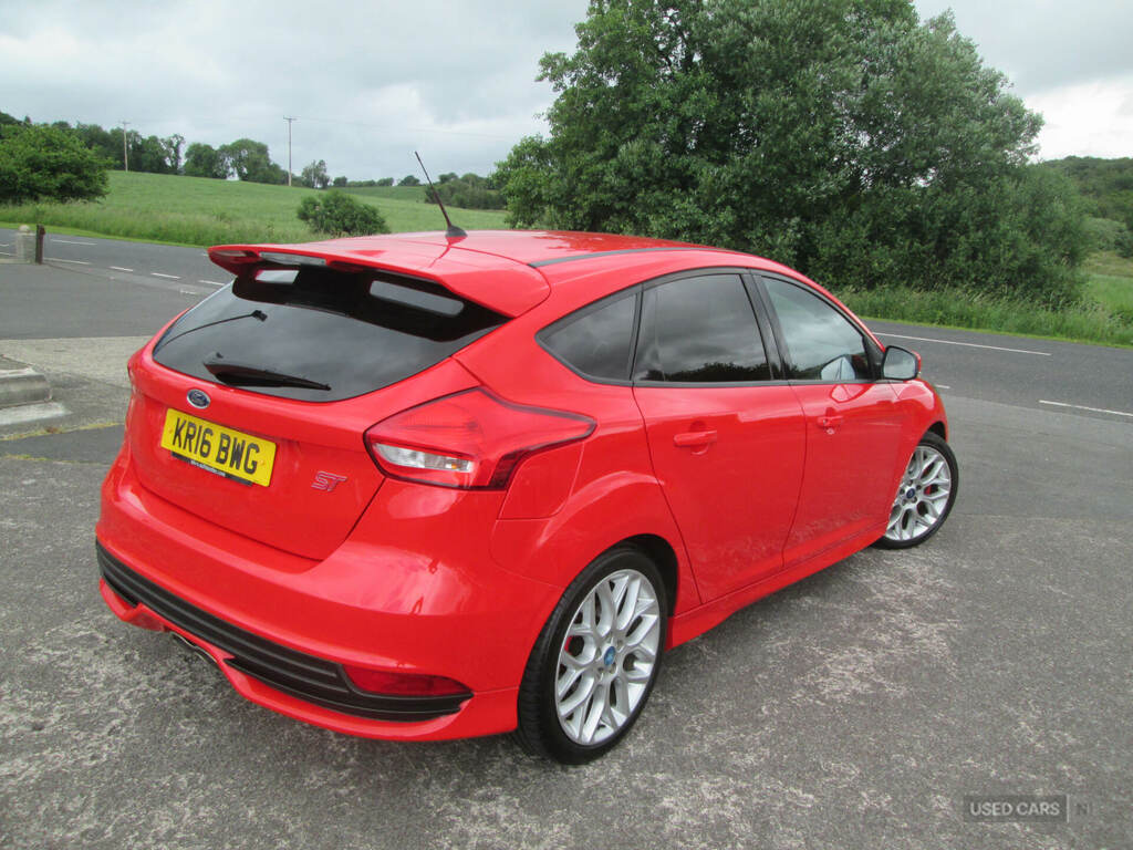 Ford Focus 2.0 Tdci 185 St-2 KR16BWG Red #4