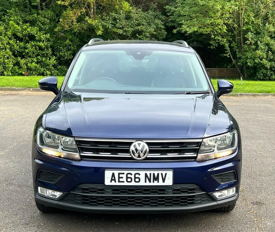 Volkswagen Tiguan Suv 2.0 Tdi Bluemotion Tech Se Navigation Dsg Euro AE66NMV Blue #2