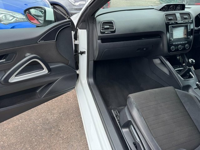 Volkswagen Scirocco Gt 1.4 Tsi 125Ps 6-Speed Black #22