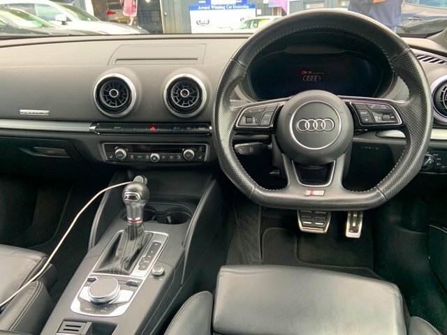 Audi S3 2.0 Tfsi Black Edition Sportback S Tron Black #4