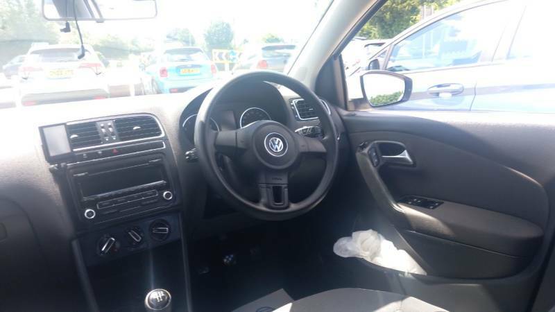 Volkswagen Polo 1.2 60 Match Edition White #3
